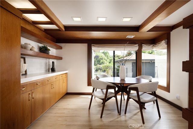 17824 Sunburst, Sherwood Forest, CA 91325