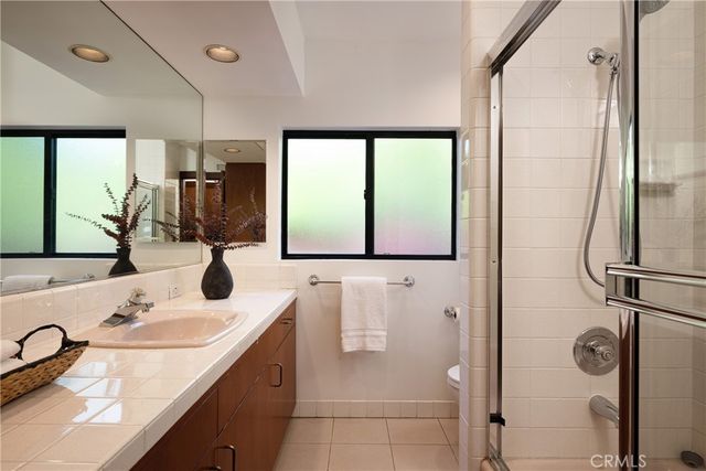 17824 Sunburst, Sherwood Forest, CA 91325