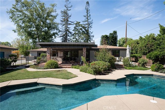 17824 Sunburst, Sherwood Forest, CA 91325