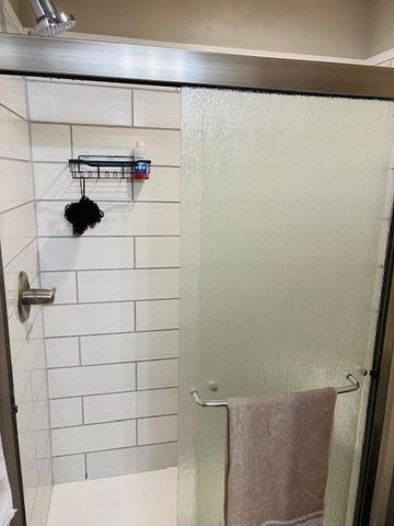 200 W Lexington Street, Girard, KS 66743