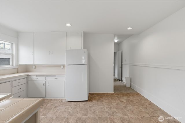 317 18th Avenue E, Seattle, WA 98112