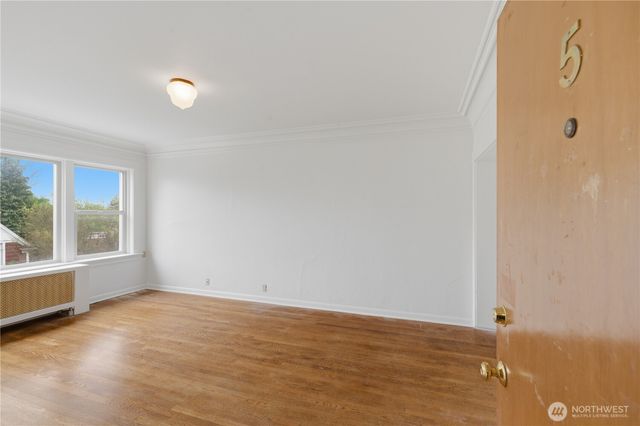 317 18th Avenue E, Seattle, WA 98112
