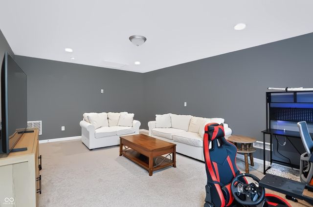 7161 W Mayer Drive, Greenfield, IN 46140