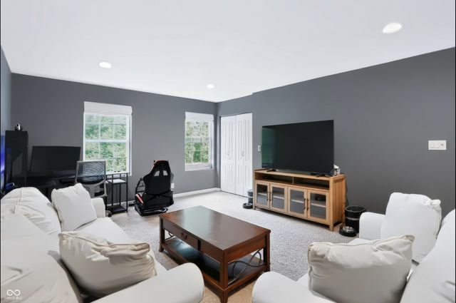 7161 W Mayer Drive, Greenfield, IN 46140