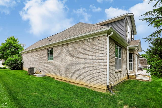 7161 W Mayer Drive, Greenfield, IN 46140