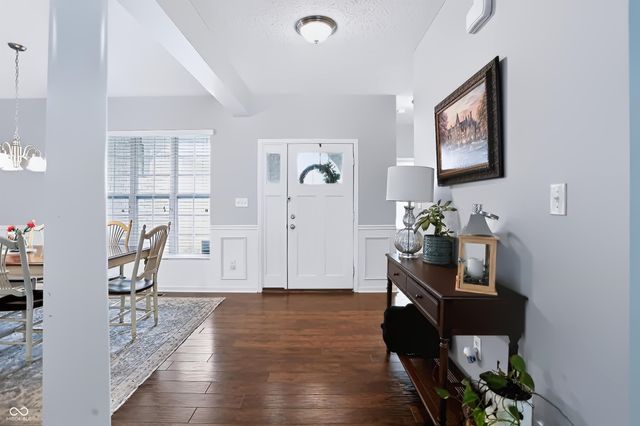 7161 W Mayer Drive, Greenfield, IN 46140