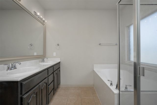 1437 Castlegar Lane, Fort Worth, TX 76247