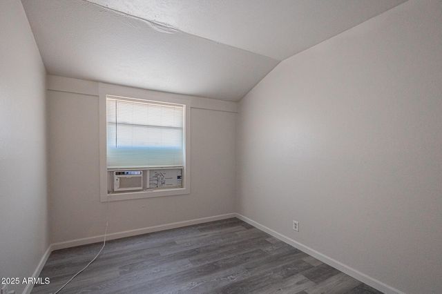 864 E CHANDLER Boulevard 11, Chandler, AZ 85225