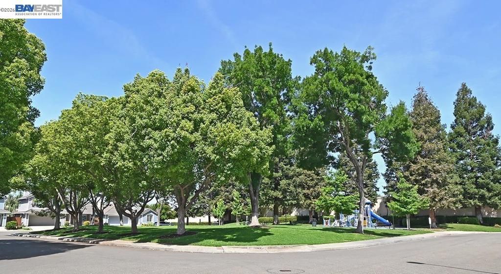 Image 14 of property listing at 3714 Reflections Dr, Pleasanton, CA 94566