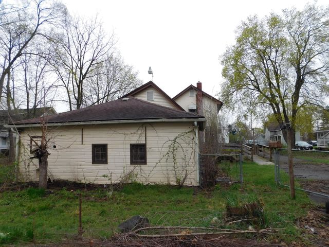 124 S Chipman Street, Owosso City, MI 48867