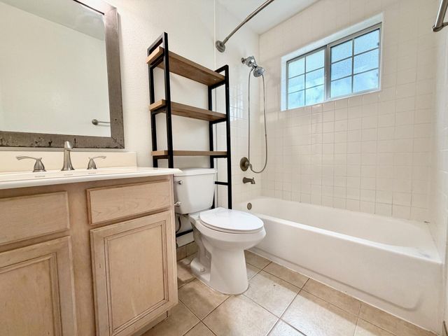 2126 Banks Street 3, Houston, TX 77098