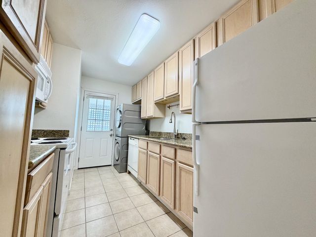 2126 Banks Street 3, Houston, TX 77098