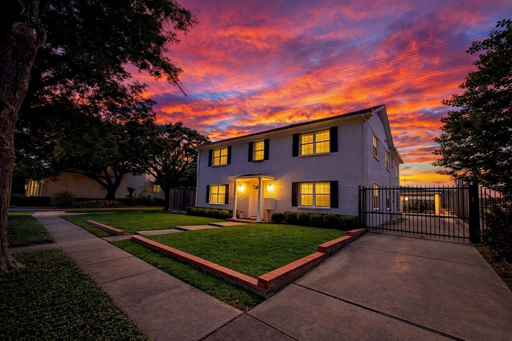 2126 Banks Street 3, Houston, TX 77098