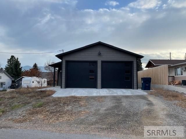 804 Cleveland Avenue, Salmon, ID 83467