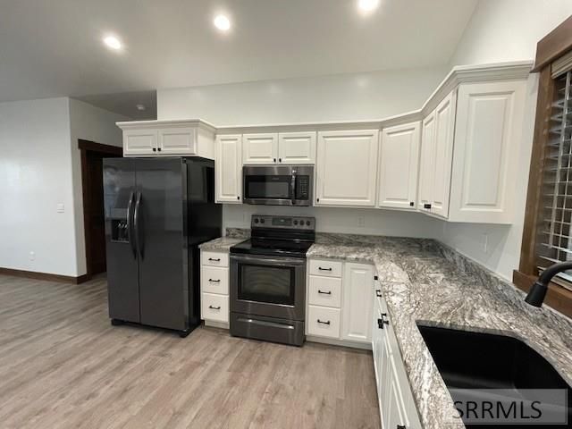 804 Cleveland Avenue, Salmon, ID 83467