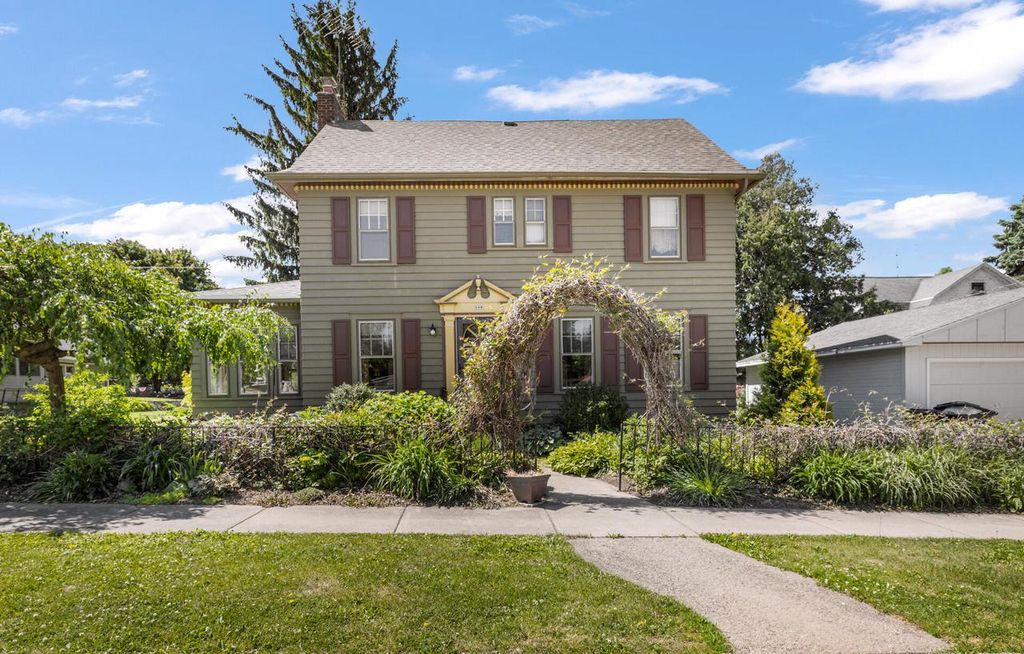 509 E Maple STREET, Horicon, WI 53032