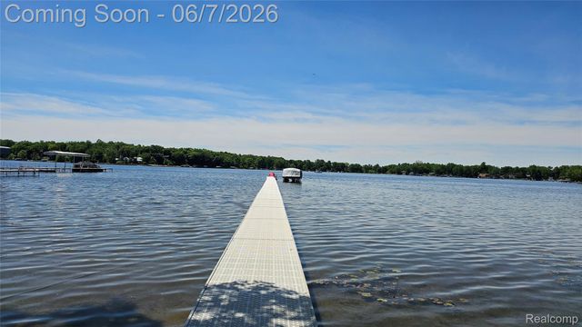 10202 Buhl, Hamburg Township, MI 48169