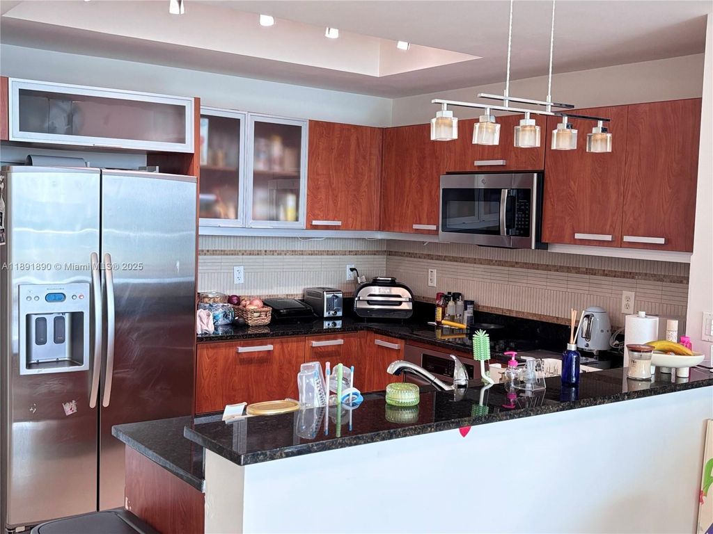 3131 NE 188th St 1-809, Aventura, FL 33180