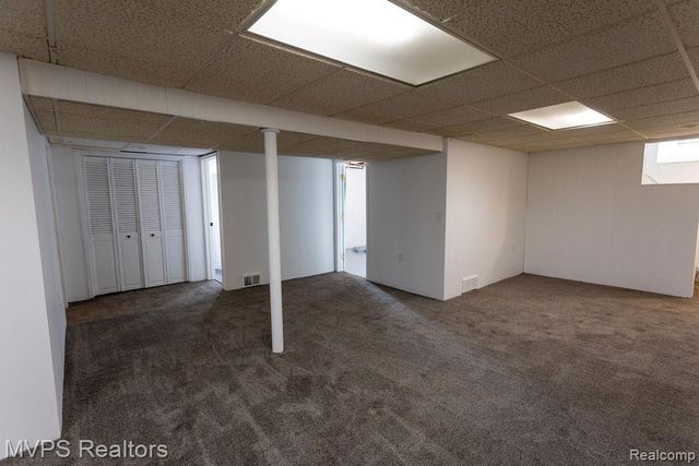 24834 Petersburg Avenue, Eastpointe, MI 48021