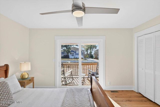 501 Shoreline Drive E, Sunset Beach, NC 28468