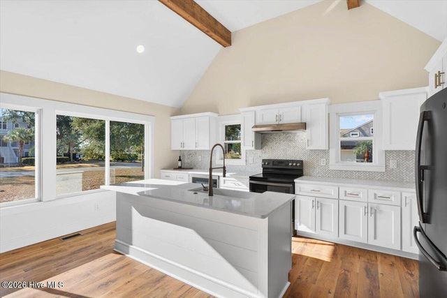 501 Shoreline Drive E, Sunset Beach, NC 28468