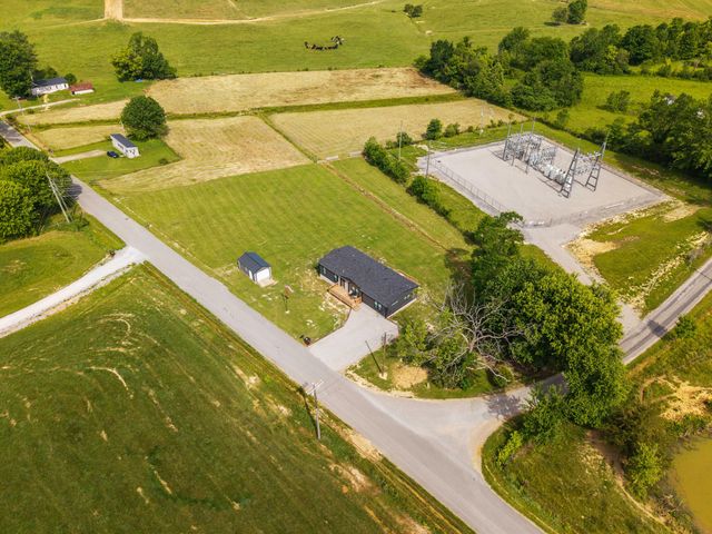 788 Cemetery Road, Waynesburg, KY 40489