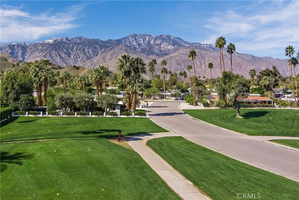 5155 E Bobolink, Palm Springs, CA 92264