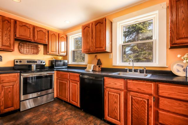 3 Lucia Lane, Sagamore Beach, MA 02562