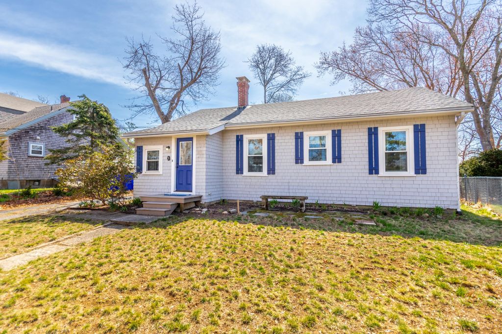 3 Lucia Lane, Sagamore Beach, MA 02562