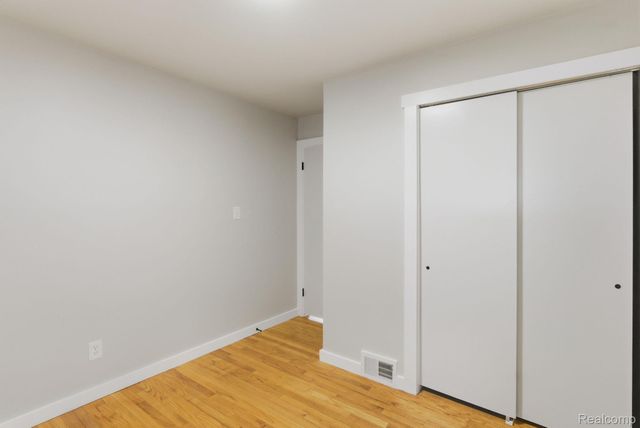 25160 Ronald Street, Roseville, MI 48066