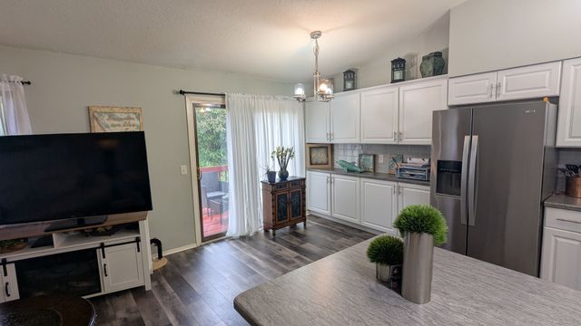 4023 Lillie Avenue 404, Davenport, IA 52806