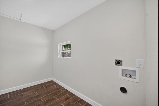 505 Pleasant Valley Road, Garland, TX 75040