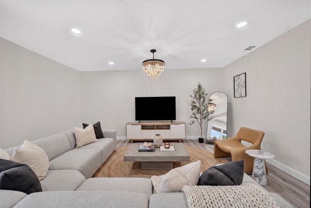 505 Pleasant Valley Road, Garland, TX 75040