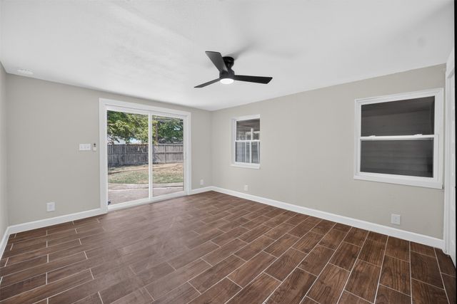 505 Pleasant Valley Road, Garland, TX 75040