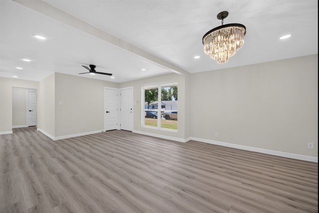 505 Pleasant Valley Road, Garland, TX 75040