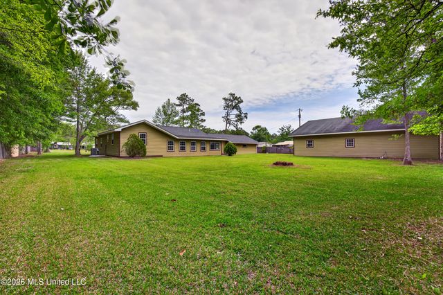 13291 Larkin Drive, Biloxi, MS 39532