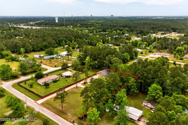 13291 Larkin Drive, Biloxi, MS 39532