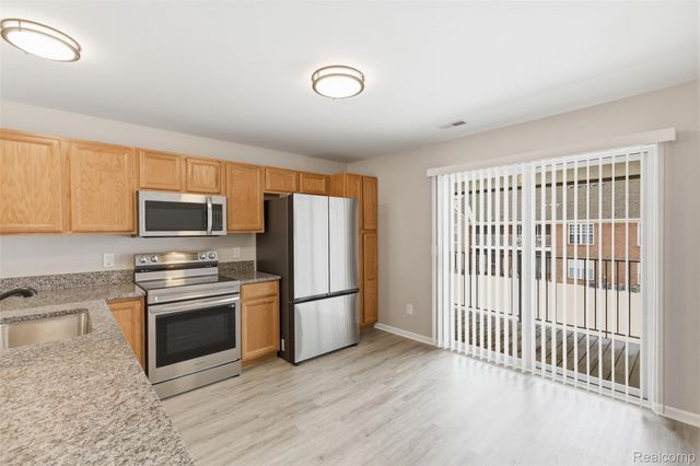 51828 Lionel Lane, Chesterfield Township, MI 48051