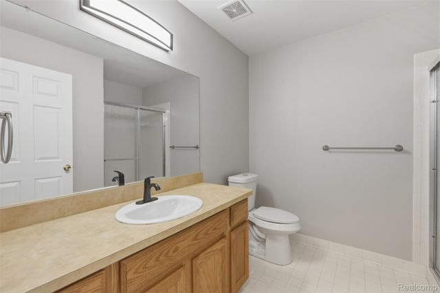 51828 Lionel Lane, Chesterfield Township, MI 48051