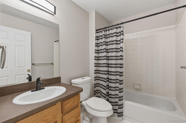 51828 Lionel Lane, Chesterfield Township, MI 48051