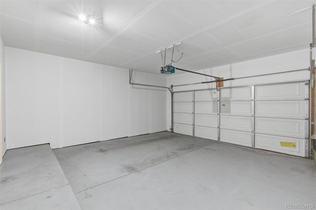 51828 Lionel Lane, Chesterfield Township, MI 48051