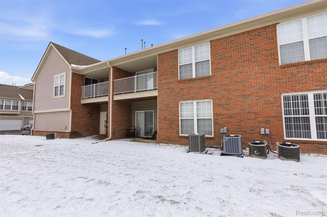 51828 Lionel Lane, Chesterfield Township, MI 48051