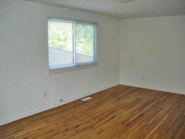 255 Brookside Drive, Ann Arbor, MI 48105