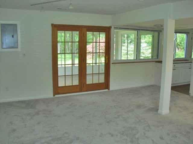 255 Brookside Drive, Ann Arbor, MI 48105