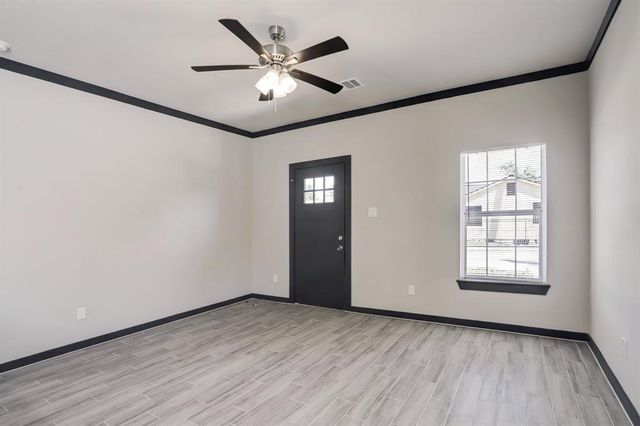 8103 Glass Street, Houston, TX 77016