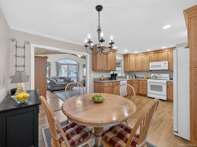 37 Maplewood Boulevard, Suffern, NY 10901