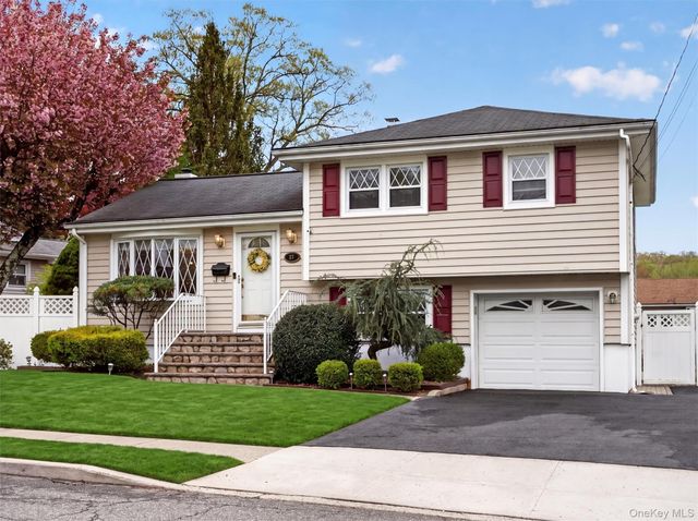 37 Maplewood Boulevard, Suffern, NY 10901