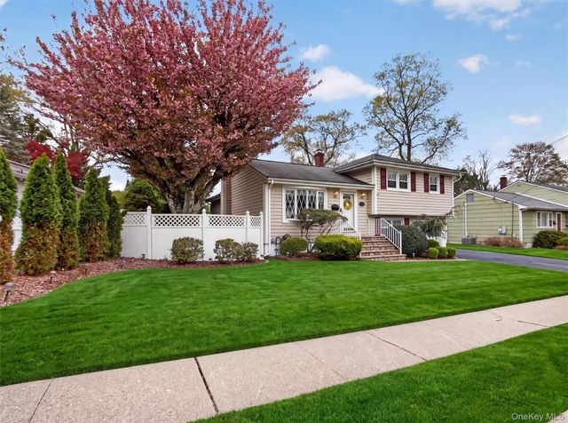 37 Maplewood Boulevard, Suffern, NY 10901