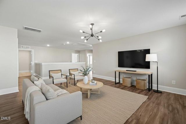 332 Kings Glen Way, Wake Forest, NC 27587