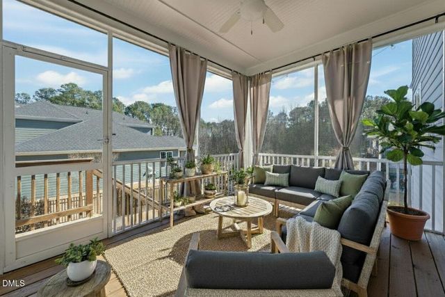 332 Kings Glen Way, Wake Forest, NC 27587